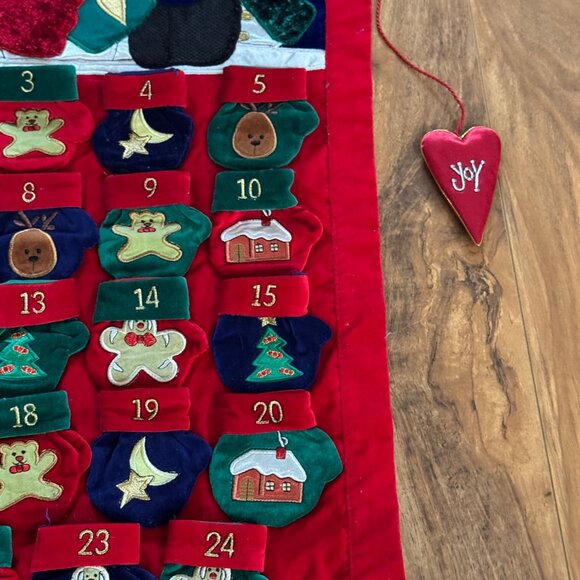 Vintage Prima Creations Fabric Advent Calendar With Snowman Mittens Design 2001 - Picture 4 of 7